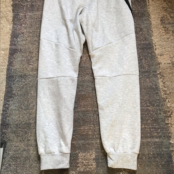 NIKE Men's Sportswear Tech Fleece Joggers Size L - Picture 9 of 14